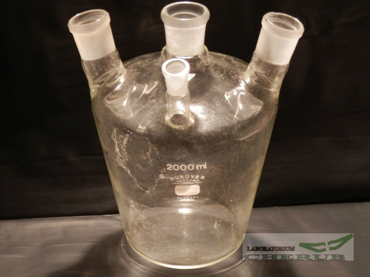 Kolba sercowa, 3x29+14 szlify skośne pojemność 2000 ml Kolba sercowa, 3x29+14 szlify skośne pojemność 2000 ml