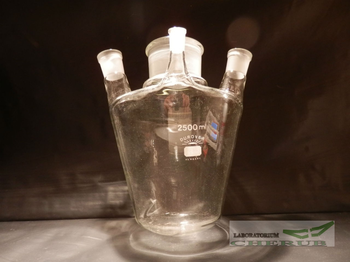 Kolba sercowa 70+2x29+14, szlify skośne, pojemność 2500ml Kolba sercowa 70+2x29+14, szlify skośne, pojemność 2500ml